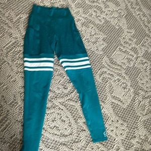 Bombshell XS pocket thigh highs